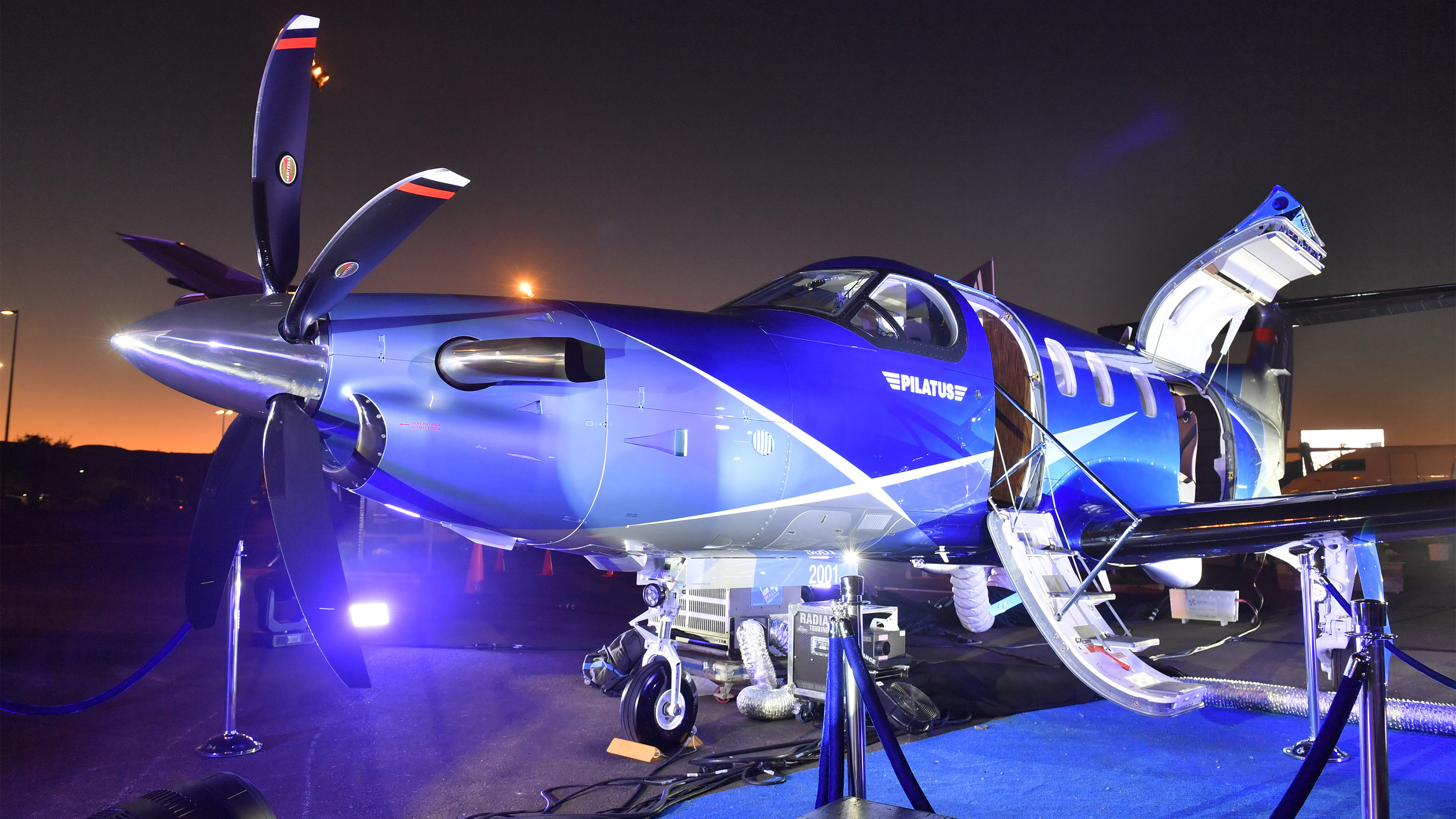 Pilatus Debuts Pc 12 Ngx Aopa