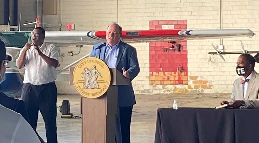 Detroit Mayor Mike Duggan speaks at a task force meeting on improvements to Coleman A. Young Municipal Airport in Detroit. Photo by Kyle Lewis.