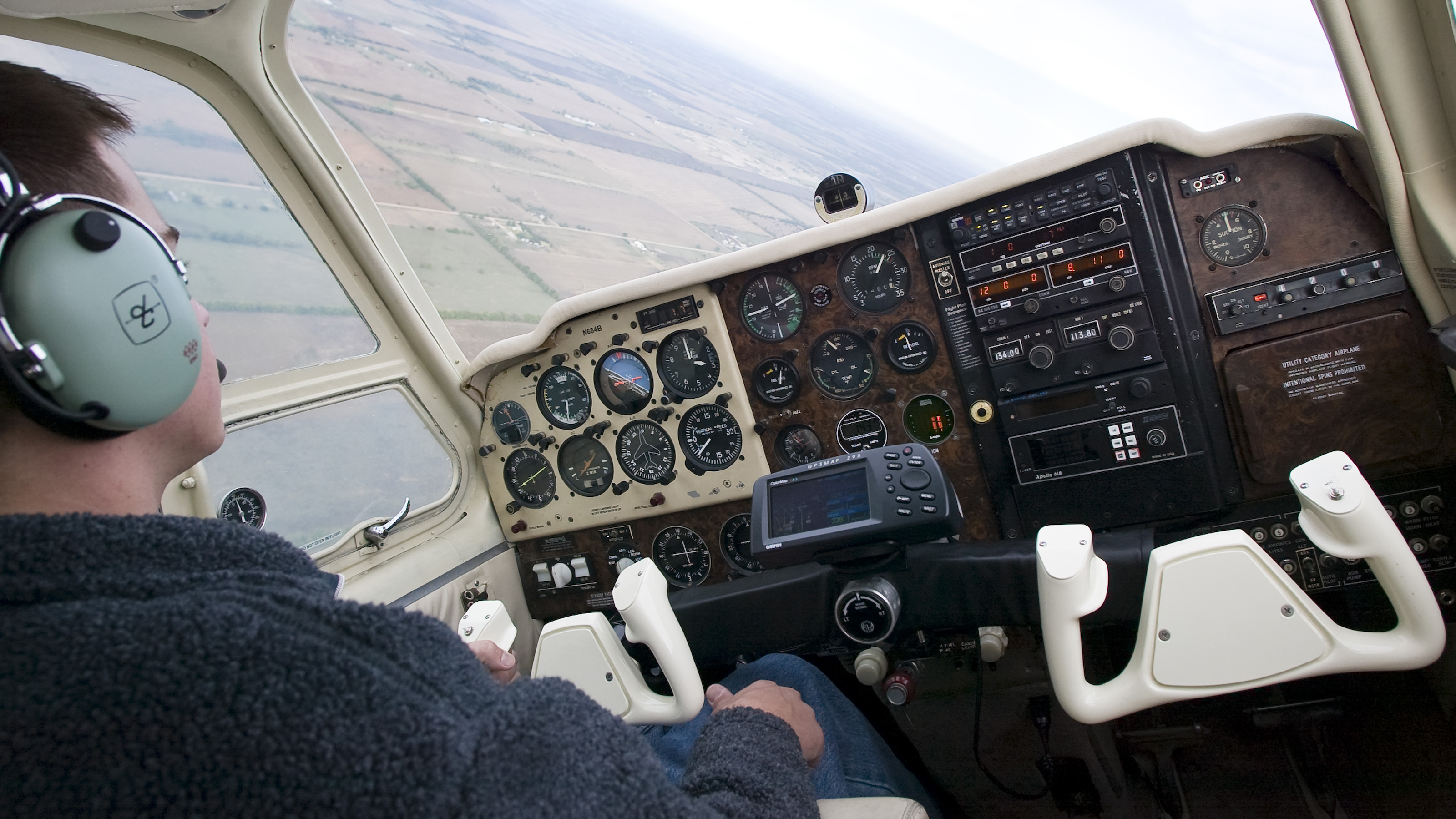 Don’t lose focus on flying your own aircraft when working with air traffic controllers to accommodate other aircraft. Photo by Mike Fizer.