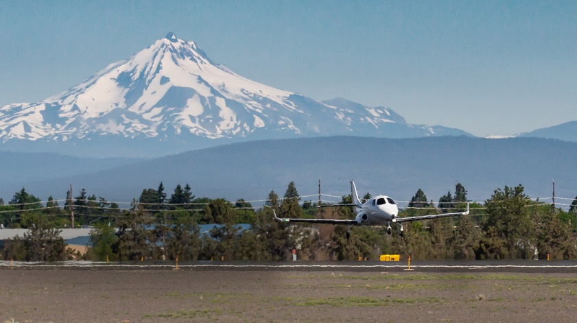 Photo courtesy of Stratos Aircraft. 