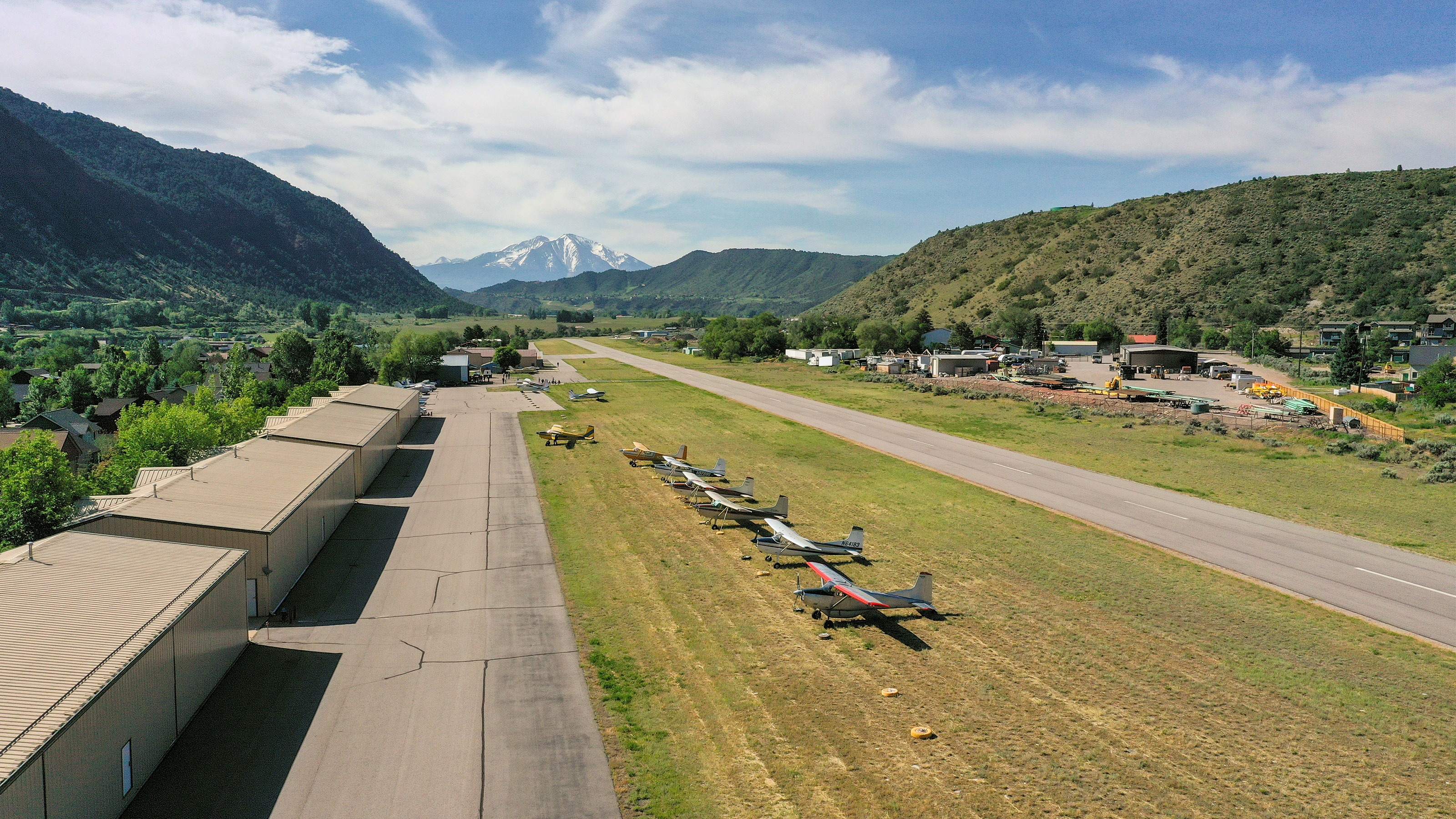 Glenwood Springs  Colorado  reopens municipal airport AOPA