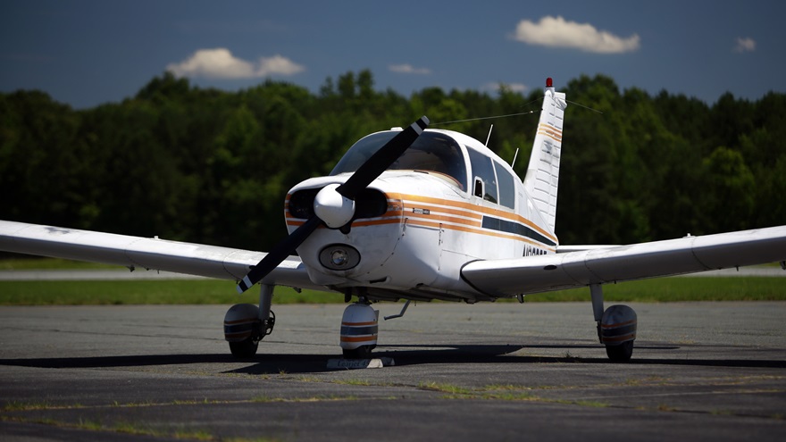 An airworthiness directive that will take effect December 28 requires wing spar inspections for 11,476 Piper PA-28 and PA-32 models in the U.S. registry. Photo by Chris Rose.