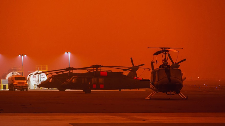 Smoke from raging wildfires periodically grounded firefighting missions at Aurora State Airport in Aurora, Oregon. Photo by Aric Krause, courtesy of Van’s Aircraft.