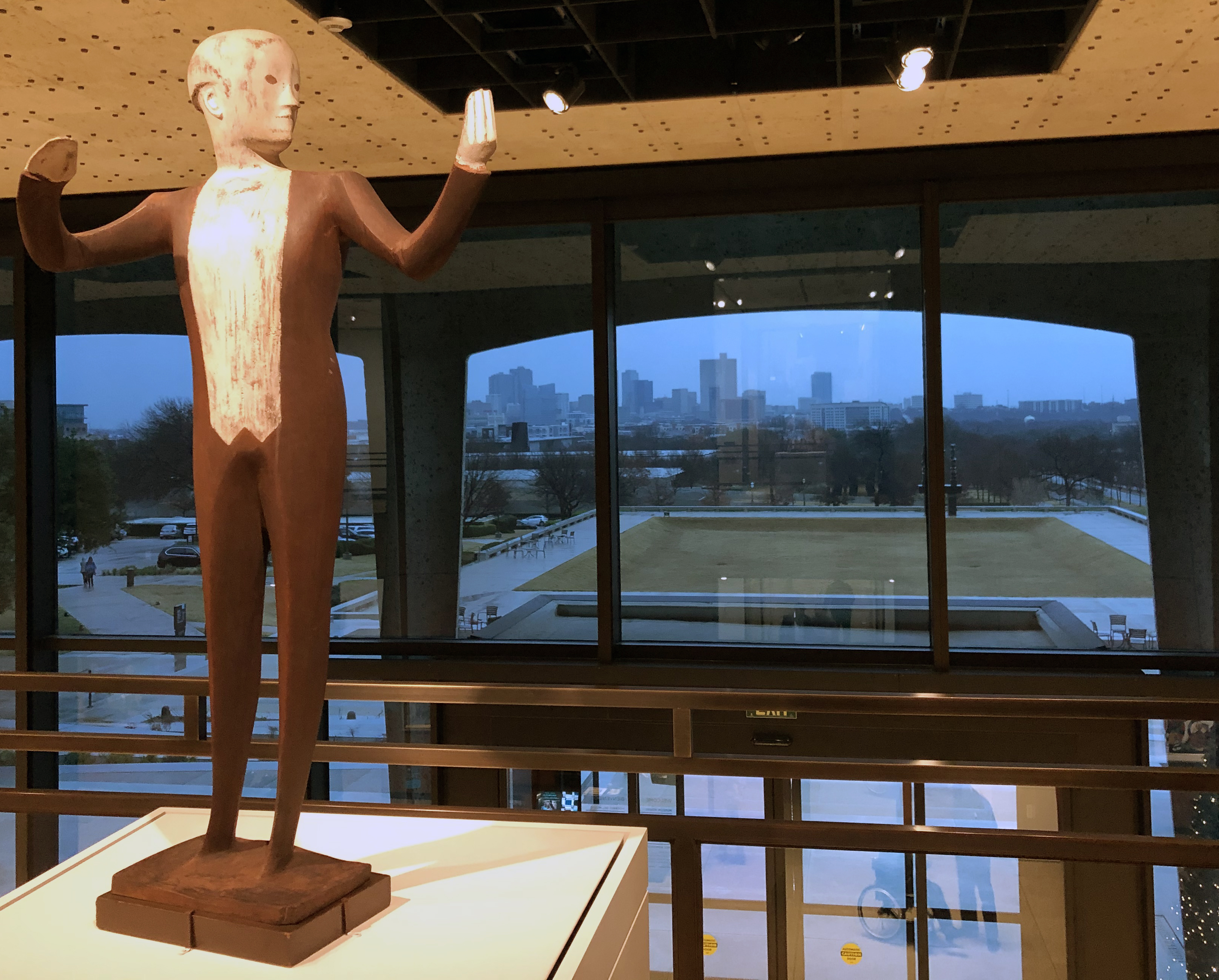 Amon Carter Museum of American Art artwork with Fort Worth downtown skyline in background. Photo by MeLinda Schnyder.