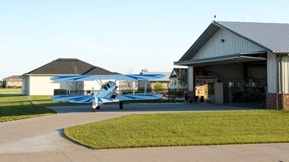 Having your home and hangar in the same place makes working on aviation goals easier. Photo by Mike Fizer.