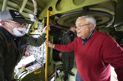 Retired U.S. Air Force Lt. Col. Bob Vaucher recounts his World War II Boeing B-29 Superfortress flying experiences with B-29 "Doc" pilot Steve Zimmerman.  Photo by David Tulis.