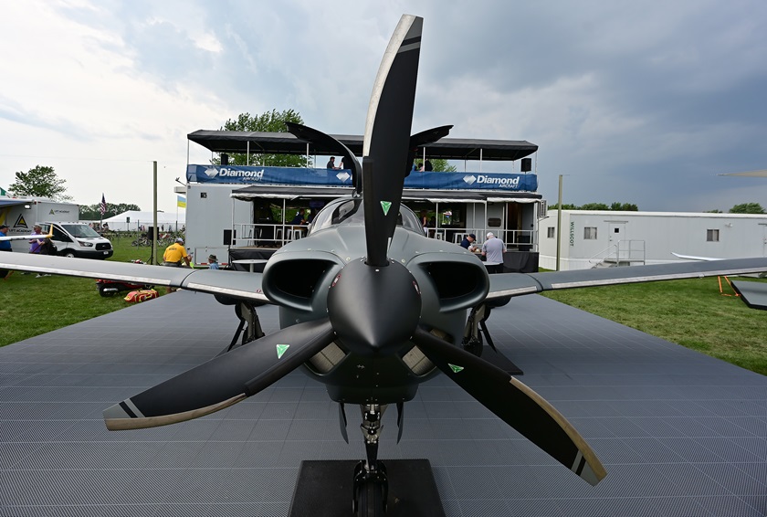 The Diamond Aircraft DA50 RG features a 300-horsepower Continental CD-300 engine that burns Jet A. Photo by David Tulis.
