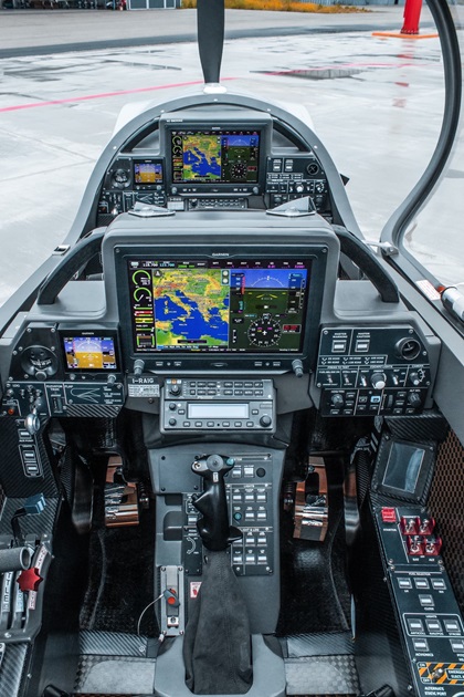  Gabriel bk160TR cockpit. Photo courtesy of Blackshape.