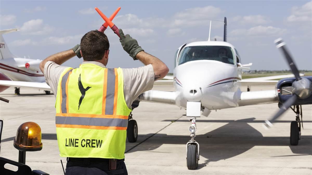 AOPA brought together 300 pilot organizations in a call to standardize airport diagrams with terminology that makes clear what parking options exist, and whether parking areas are subject to FBO terms and conditions. Photo by Mike Fizer. 