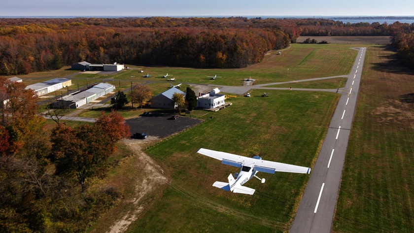 An affection for tailwinds should be tempered with an awareness of hazards they can bring. Photo by Mike Fizer.