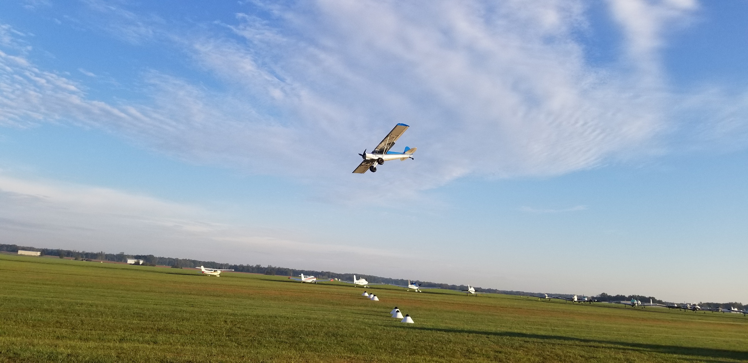 Jay Stanford, organizer of the STOL Demo, lines up for a landing. Photo courtesy of Jay Stanford.