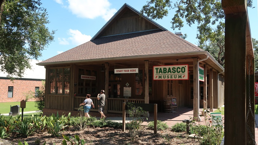 The Tabasco factory tour starts at a museum with displays documenting the history of the iconic hot sauce and the family that has produced it since 1868. A souvenir shop and a restaurant featuring regional dishes are next door. Photo by Tom Snow.