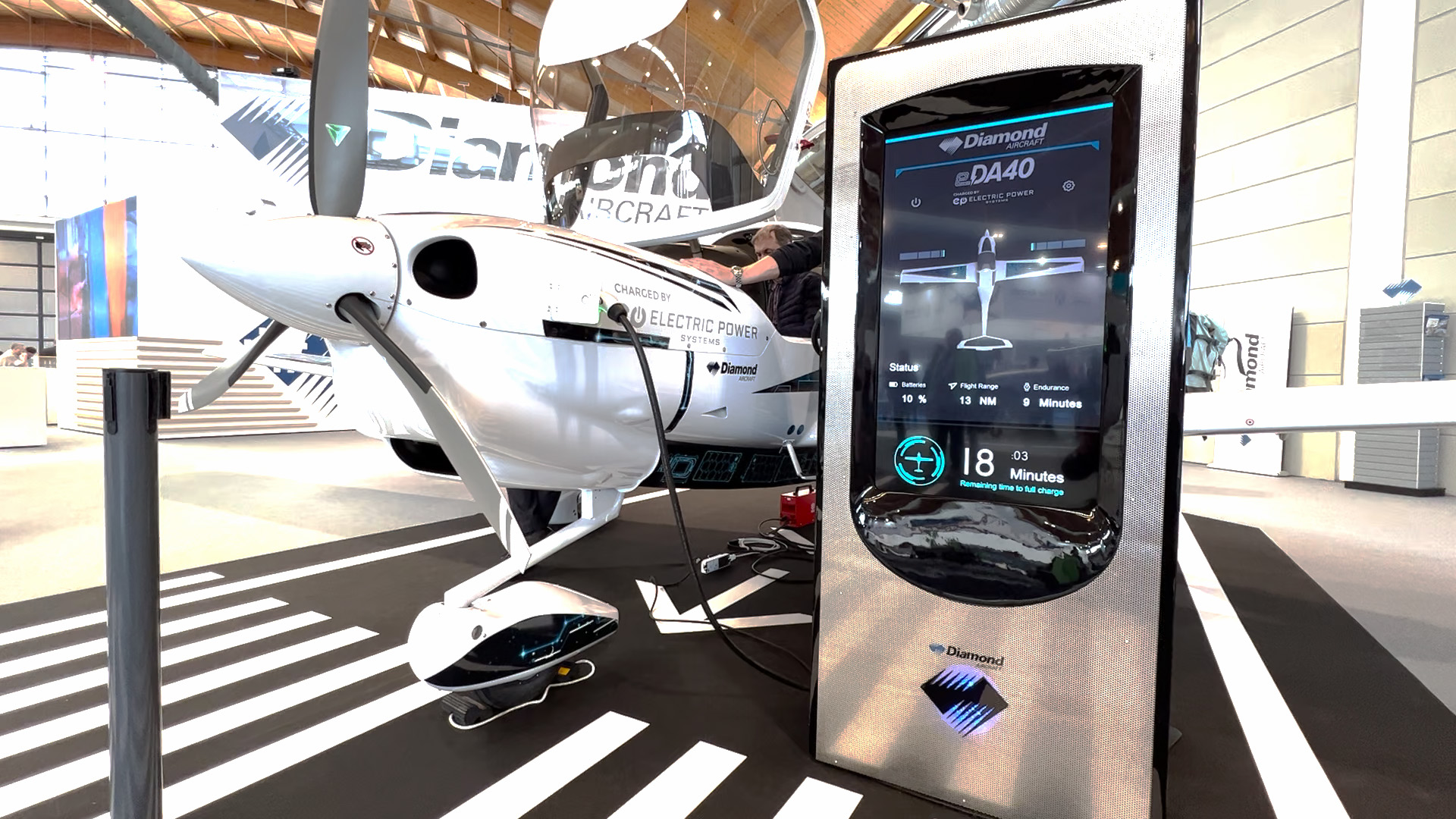 Diamond reports electric progress AOPA