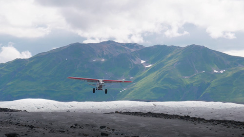 A new tailwheel course from Sporty’s Pilot Shop and Patty Wagstaff features a wide variety of tailwheel flying, including the basics of backcountry flying in Alaska. Photo courtesy of Sporty’s Pilot Shop.