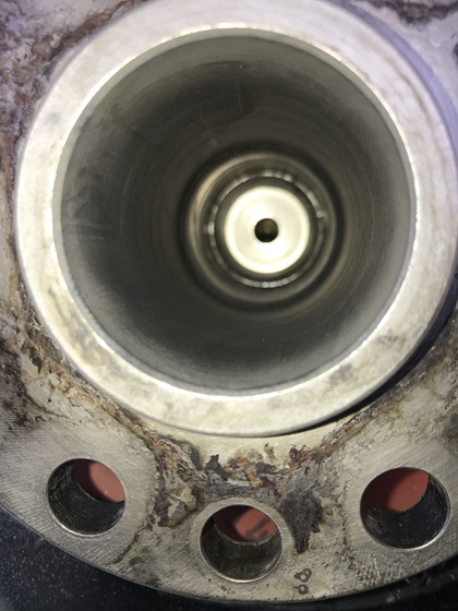 The cleaned crankshaft is ready for the propeller to be installed. Photo by Jeff Simon.