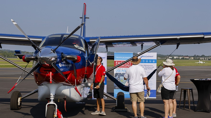 The AOPA Aviator Showcase is designed to give pilots a firsthand look at new products, connect with industry experts, and attend educational seminars presented by event sponsors. Photo by Chris Rose.