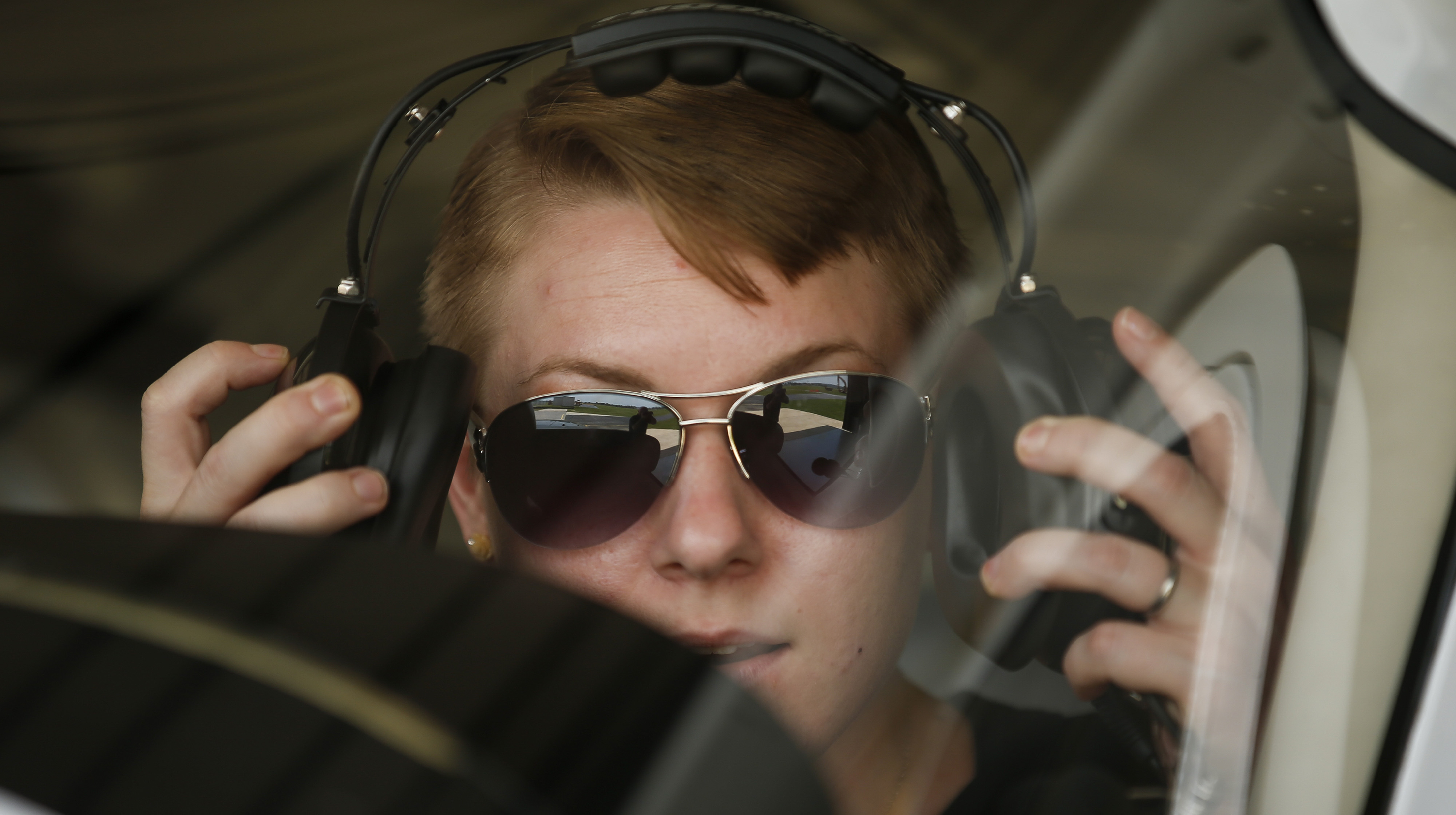 Get a more comfortable headset, or just about anything else your pilot's heart desires with free shipping on October 19 from Sporty's Pilot Shop, exclusively for AOPA members. Photo by Chris Rose.