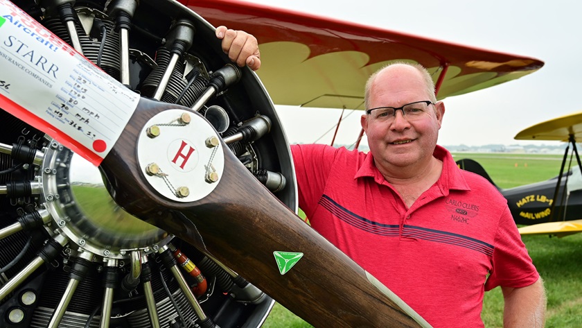 Carlo Cilliers, lead aircraft maintenance and aviation technical specialist at AOPA, earned a Bronze Lindy Award for his plans-built Hatz biplane during EAA AirVenture Oshkosh in Wisconsin in 2021. The two-time champion builder previously won a Bronze Lindy for a Mustang II. Photo by David Tulis.