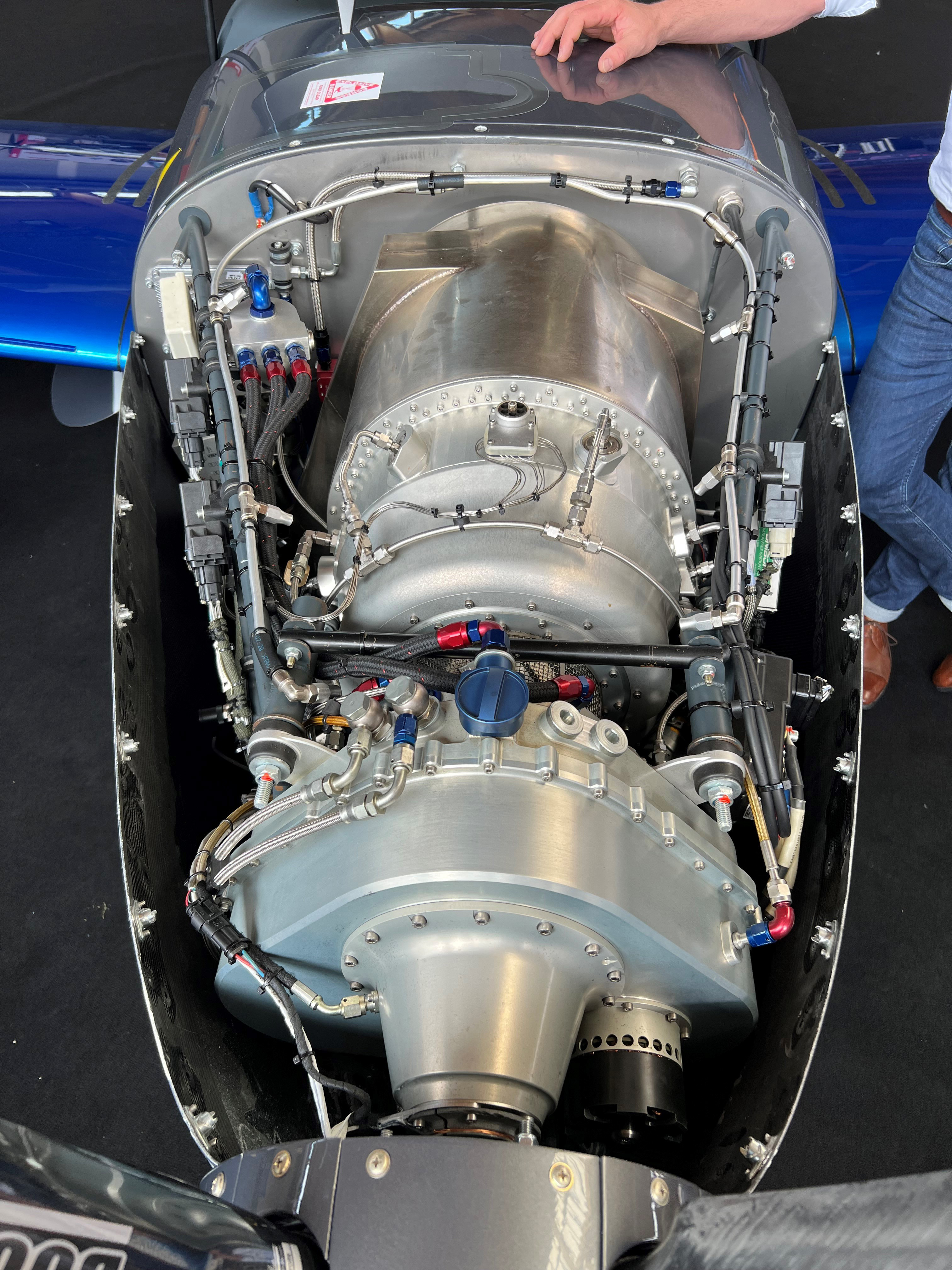 The Turbotech TP-R90 turboprop mixes intake air with the heat of exhaust gases to reinject it into the combustion chamber and reduce fuel burn. Photo by Tom Horne.