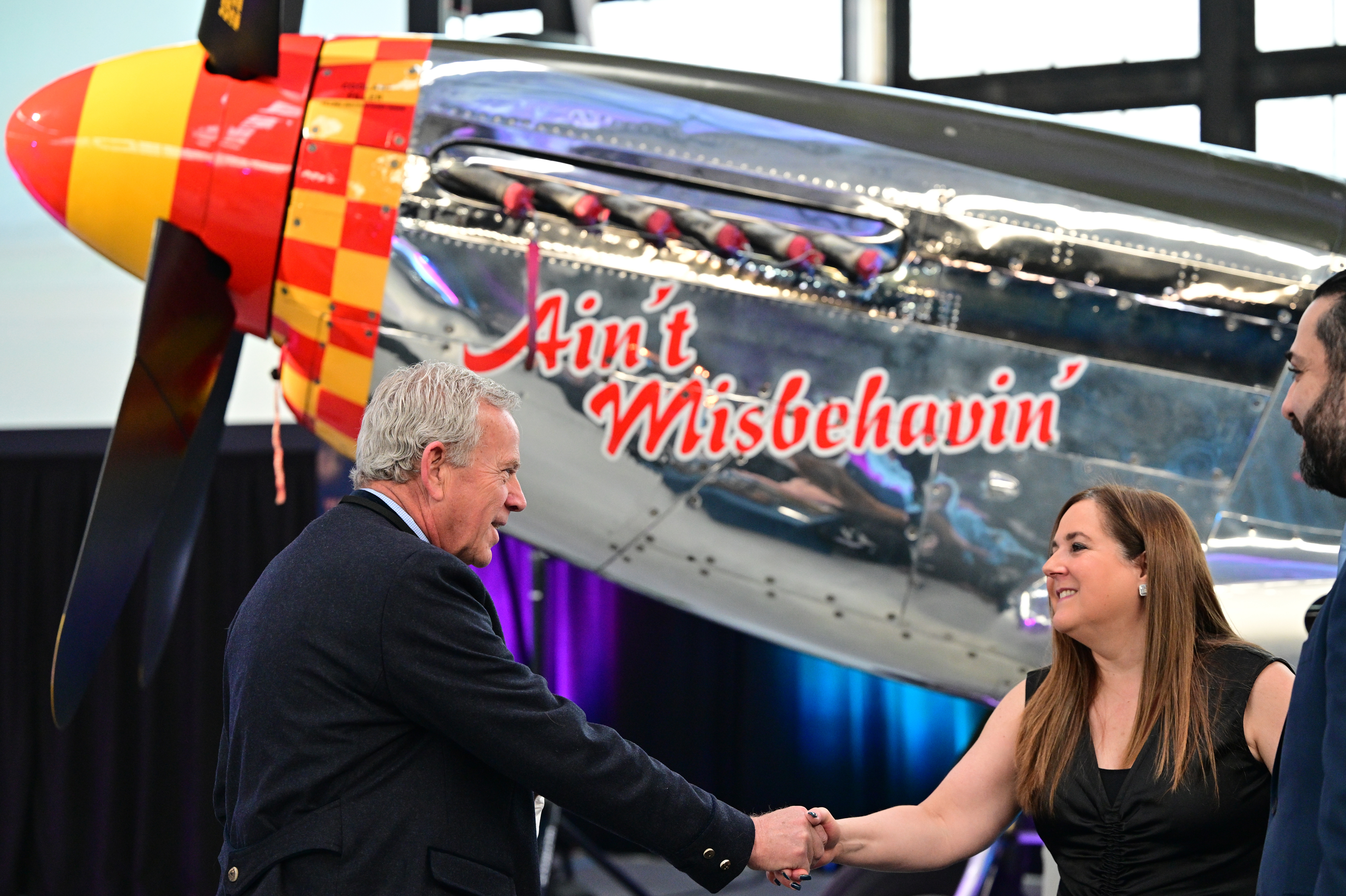 Earthrounding Bonanza pilot Adrian Eichhorn attends the seventh annual R.A. 'Bob' Hoover Trophy awards reception. Photo by David Tulis.