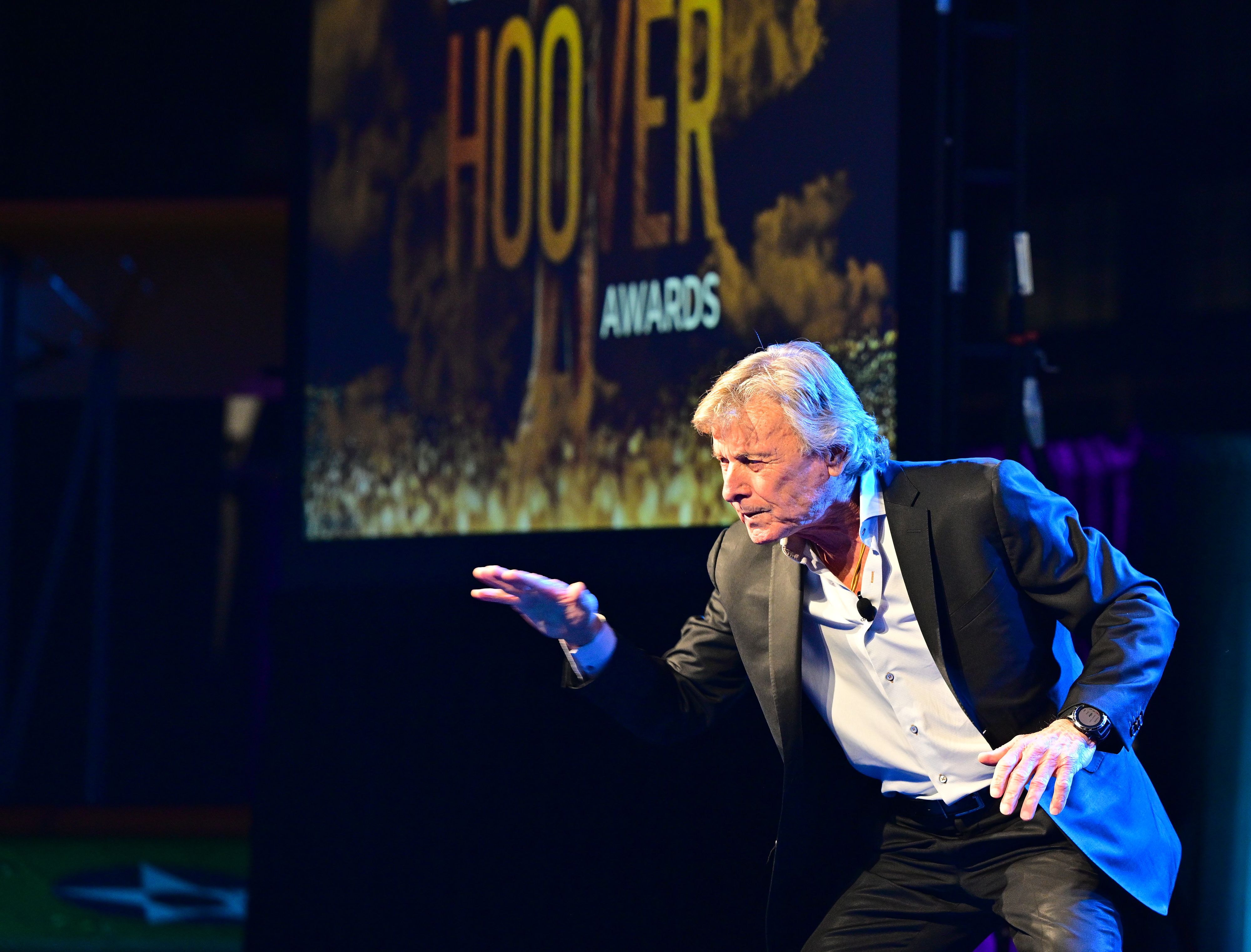 Sean D. Tucker tells a story about his mentor R.A. 'Bob' Hoover. Photo by David Tulis.