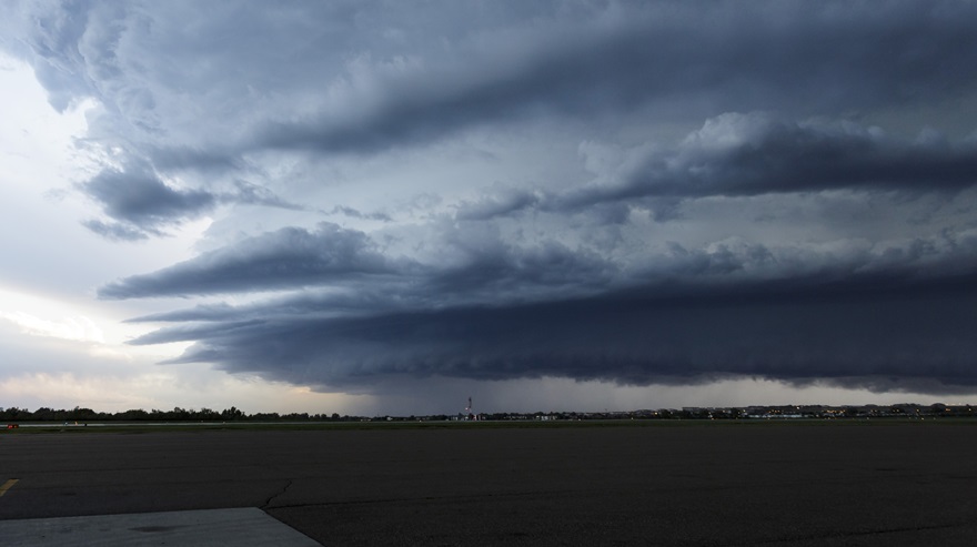 Pilots are asked to participate in a survey that will provide feedback to federal officials seeking to improve convective weather forecast delivery. Photo by Mike Fizer.