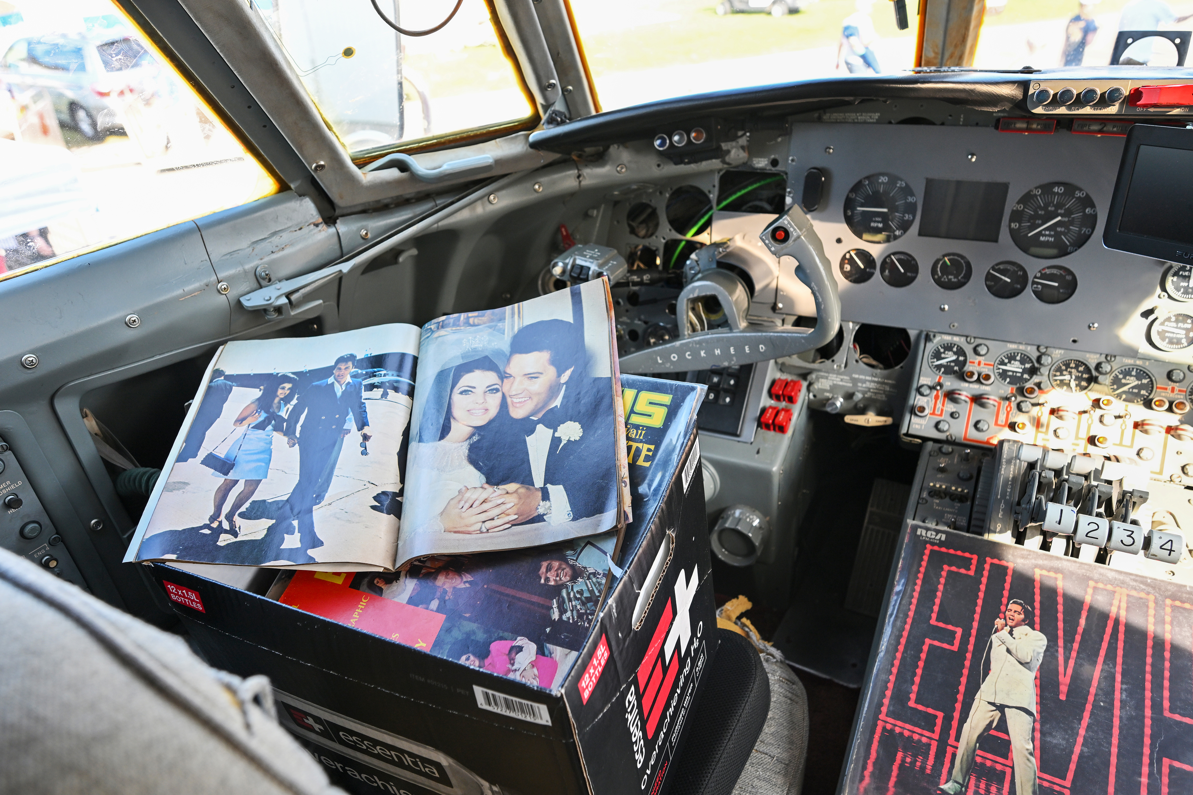 Decorations include photos of Elvis Presley’s wife, Priscilla. Photo by David Tulis.