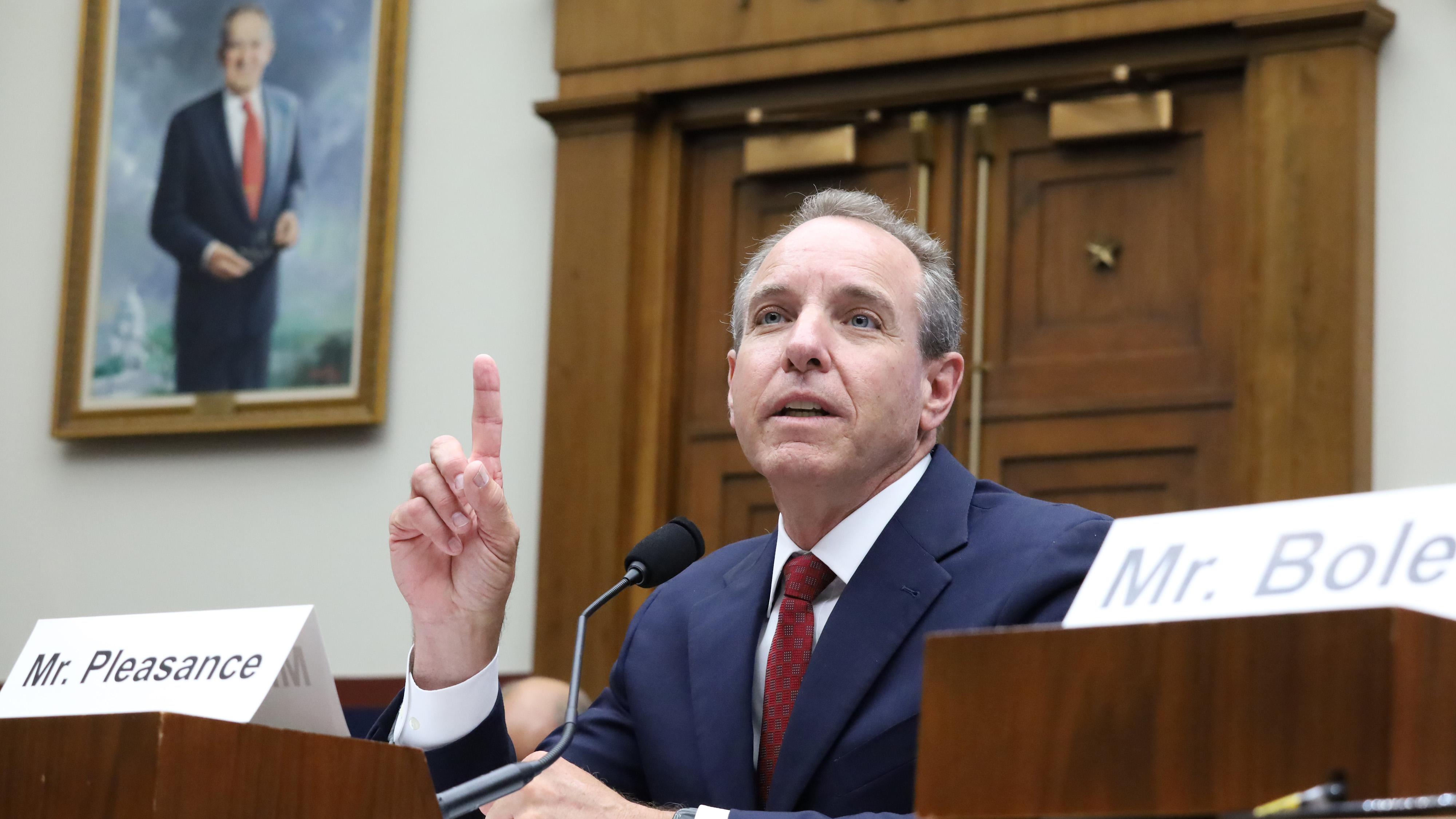 AOPA President & CEO Darren Pleasance testifies before Congress on GA issues