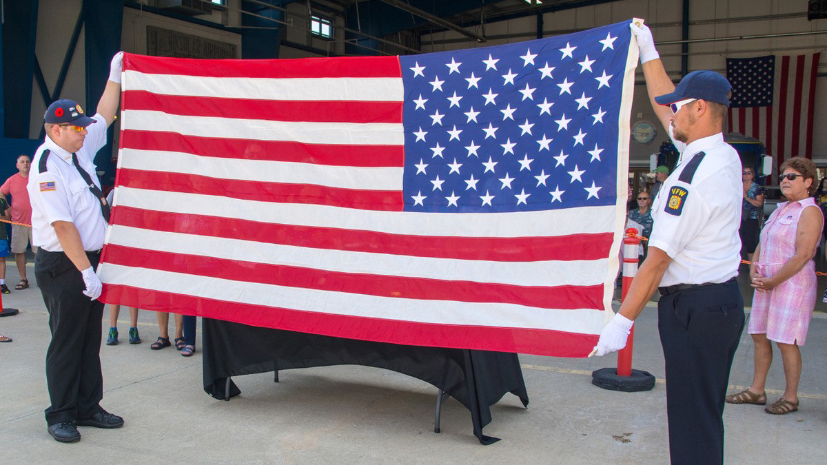 Flag flights honor veterans