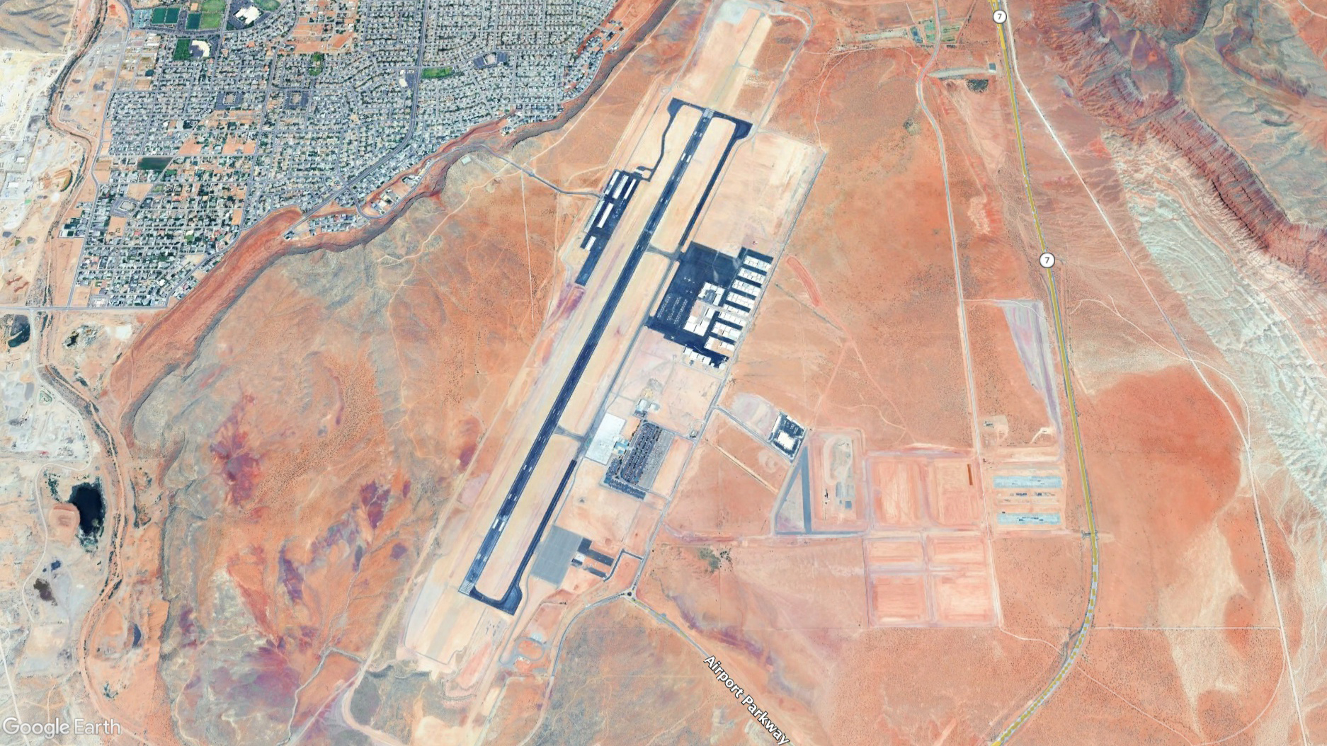 Utah airport reforms hangar lease policy