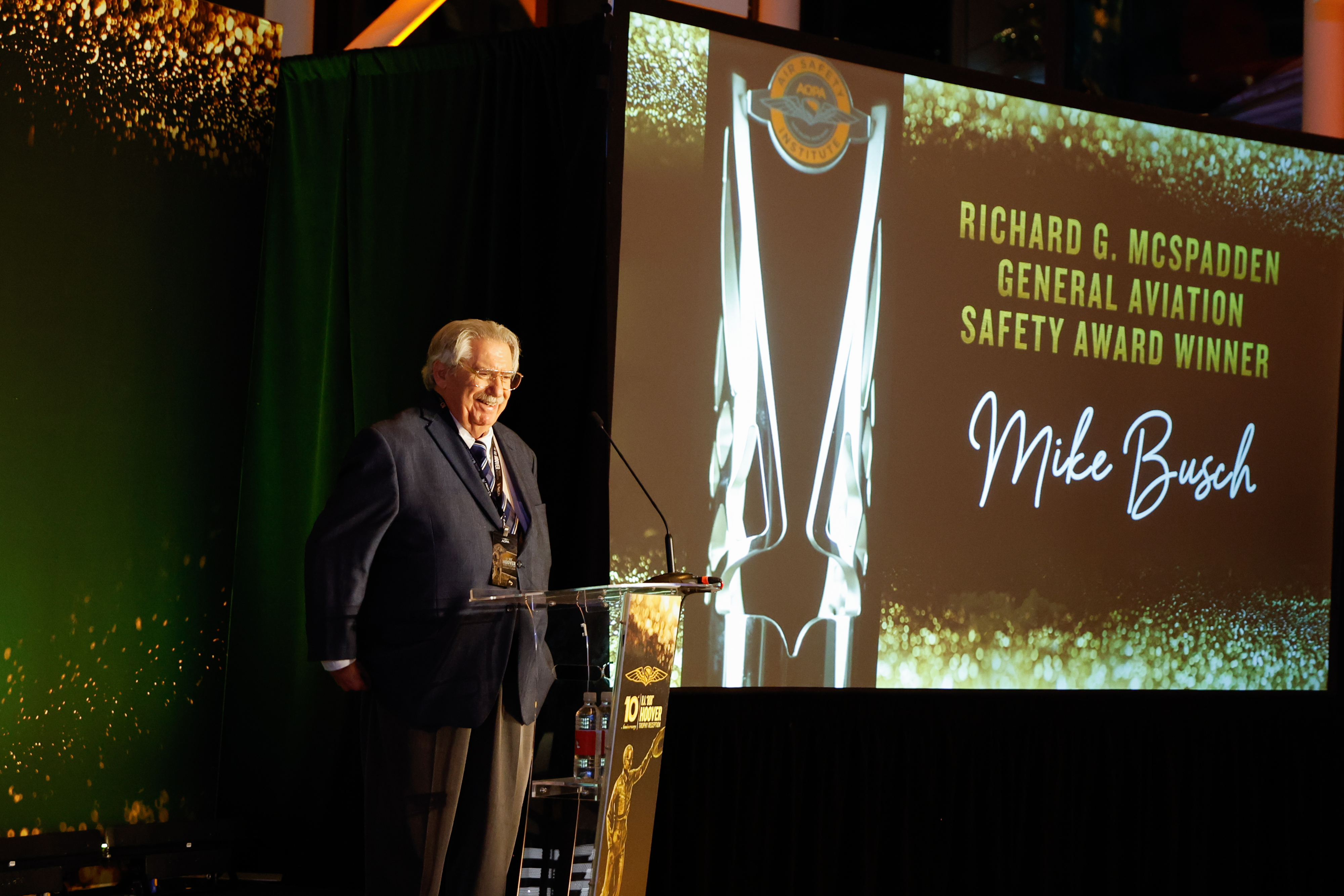 Savvy Aviation’s Mike Busch was awarded the Richard G. McSpadden General Aviation Safety Award. Photo by Chris Rose.