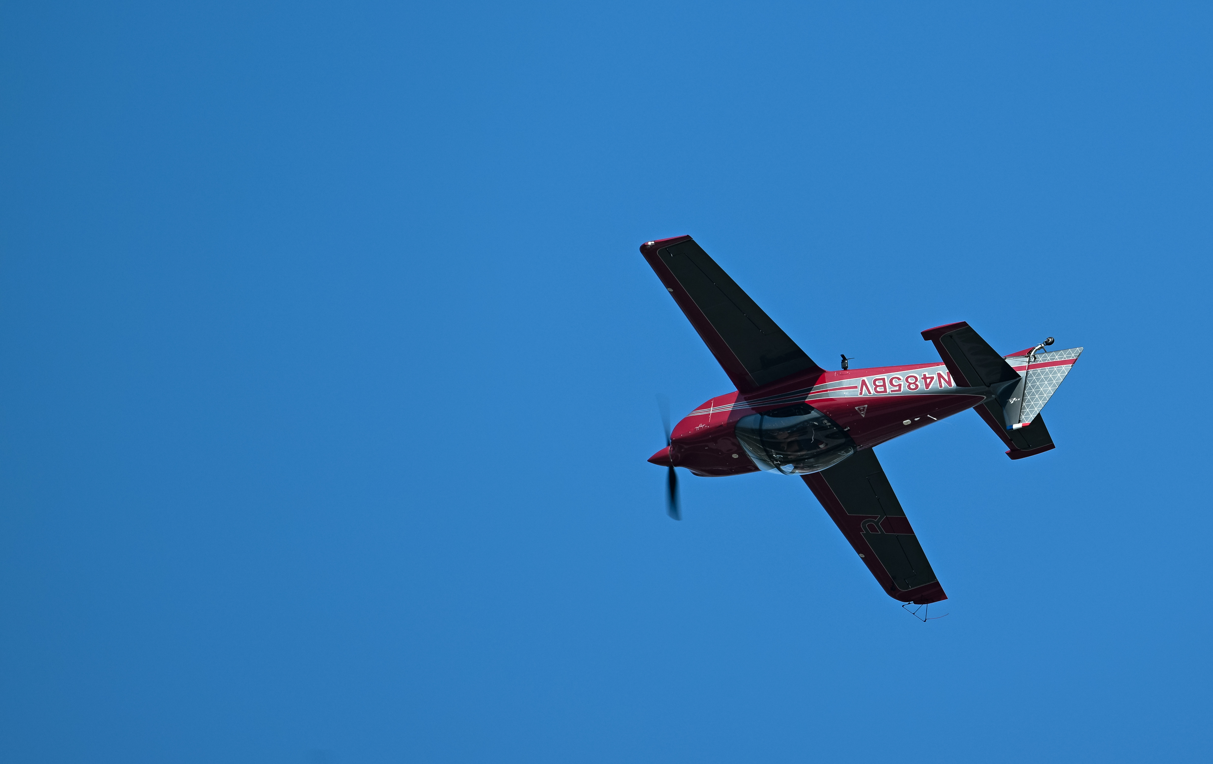 An International Aerobatic Club demonstration includes an Aura Aero Integral R. Photo by David Tulis.