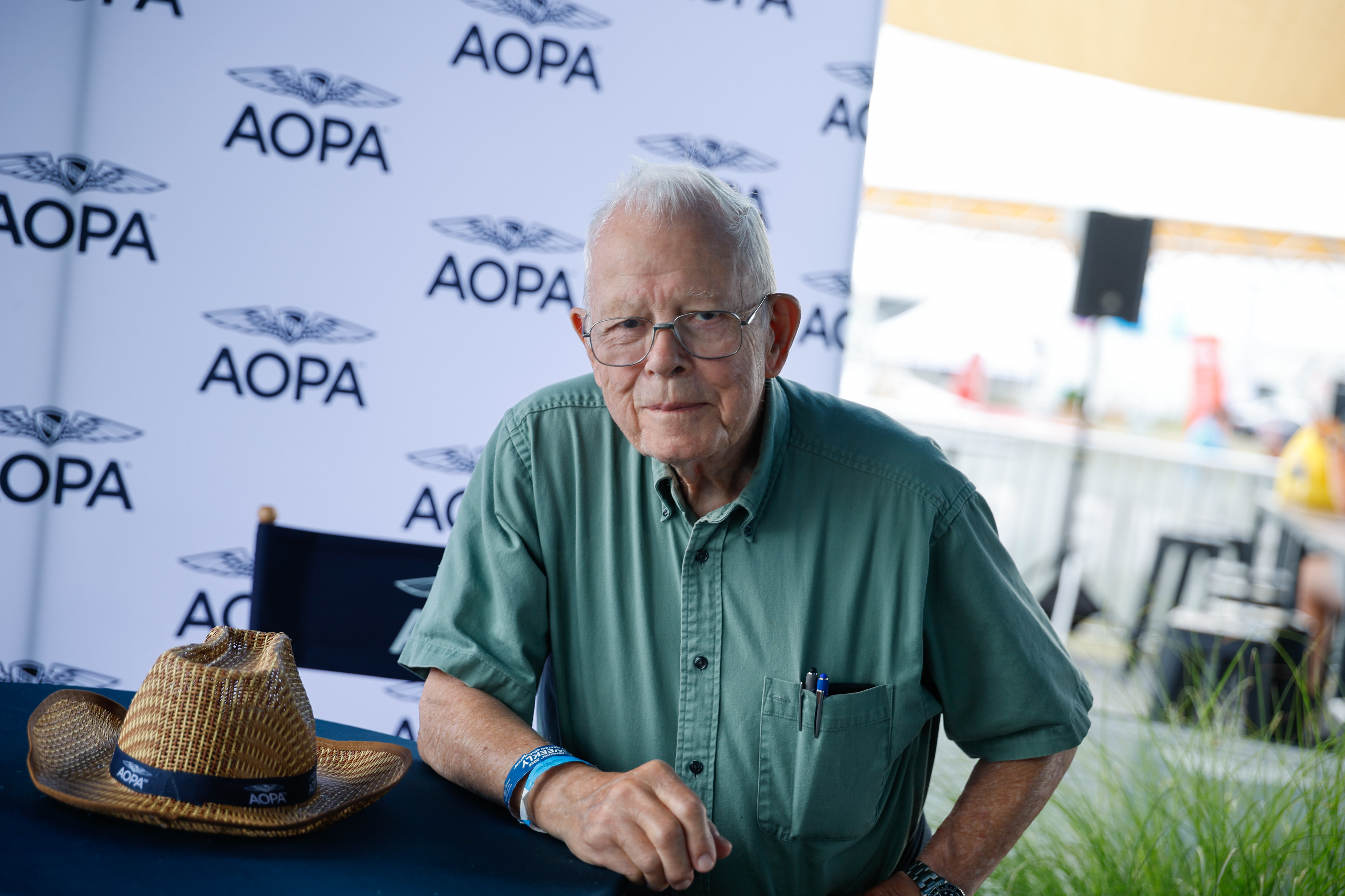 Seventy-year AOPA member Jeff Justis of Oxford, Mississippi, smiles for a photo. Photo by Chris Rose.