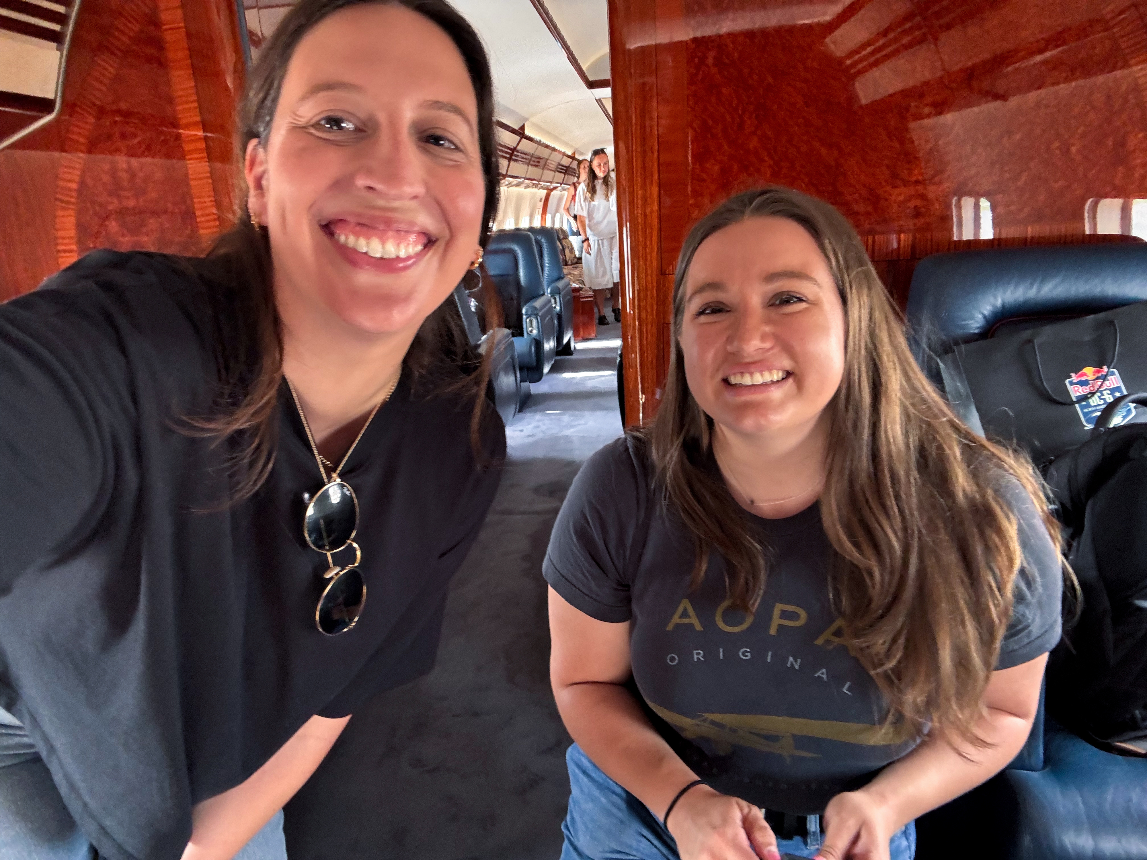 AOPA Video Producer Michelle Walker and the author pause for a selfie after boarding. Photo by Alicia Herron.