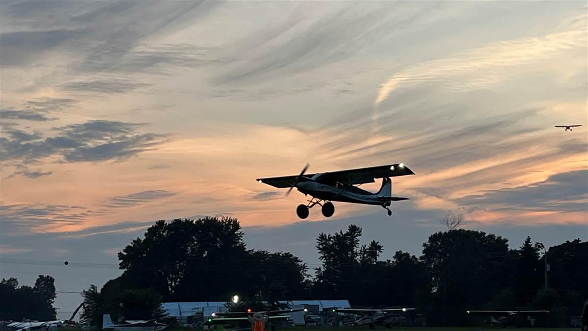 FAA night flight rules require recent takeoffs, battery test and exterior light checks