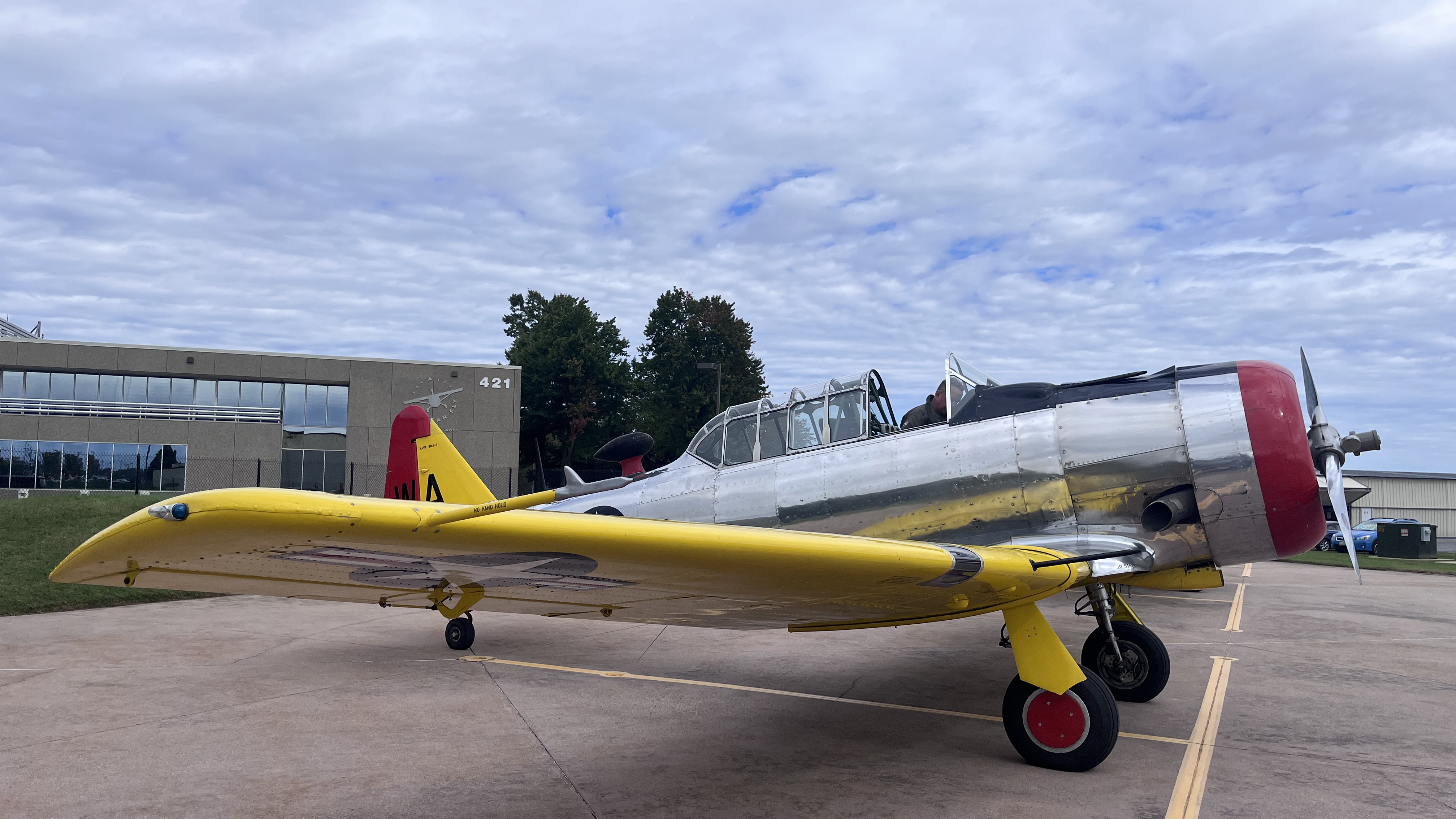 A Beechcraft T-6 Texan taxiing. Photo by Sylvia Horne. 