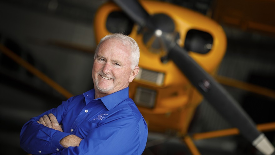 AOPA President Mark Baker with his Piper Super Cub on floats. Photo by Chris Rose.