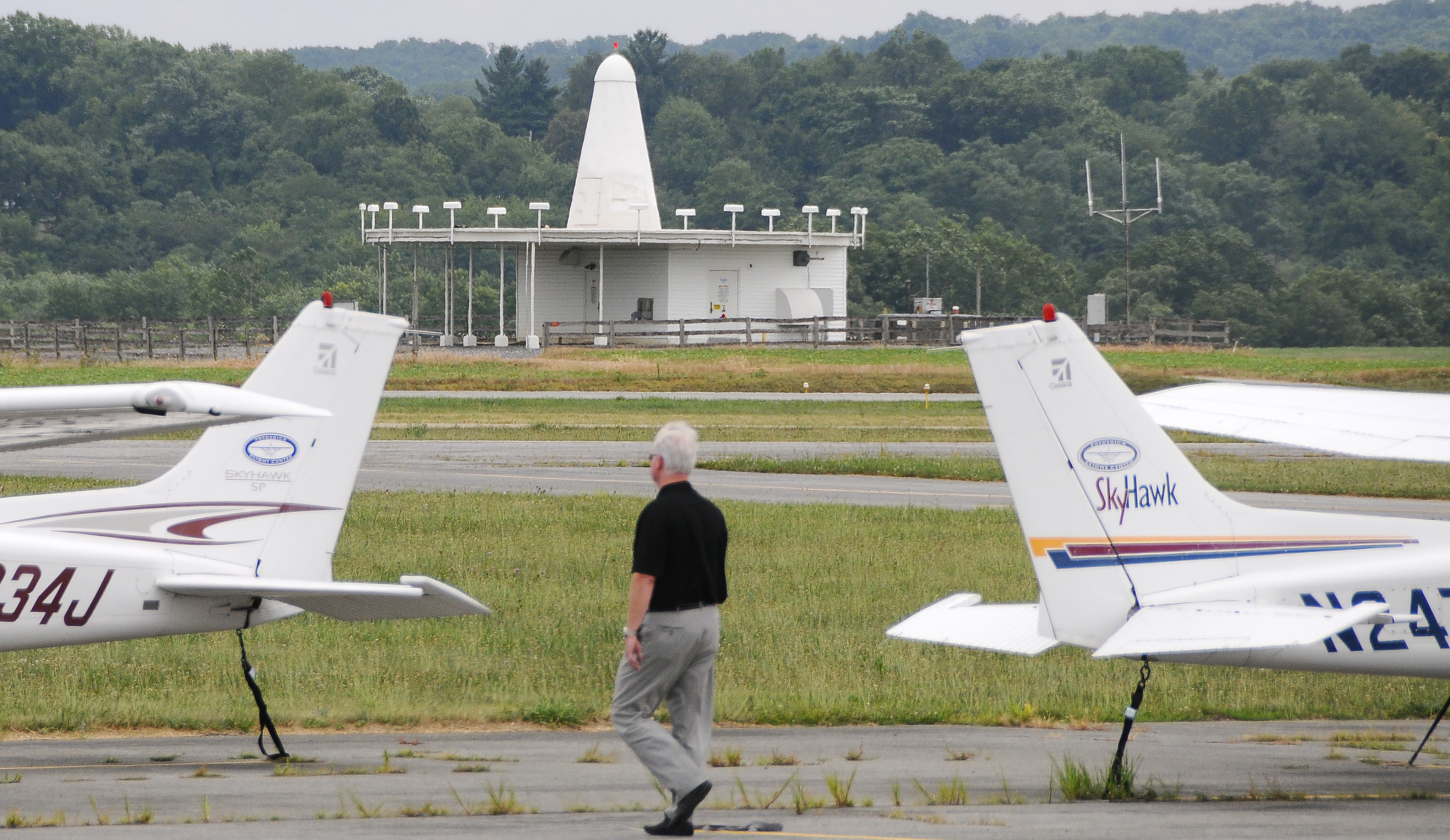 The FAA has released its final policy on creating a VOR minimum operational network, including a list of 308 VORs to be decommissioned. They will be taken out of service in alignment with the 56-day IFR chart cycle as the agency moves to performance-based navigation options. Photo by David Tulis.   