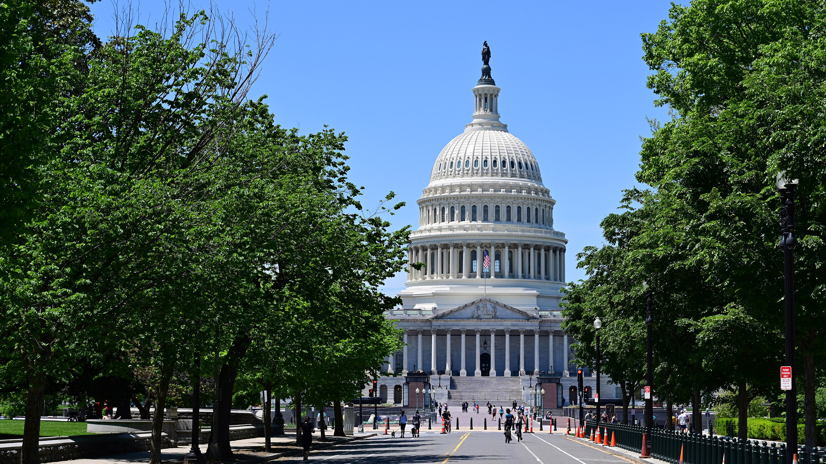 The Capitol is home to the U.S. Congress and its House and Senate governing bodies, which have influence over general aviation. Photo by David Tulis.