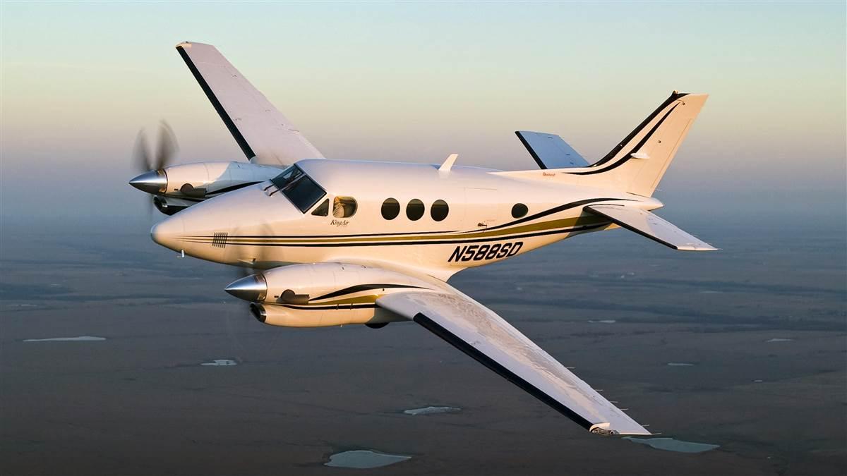 Beechcraft king air 90 2025