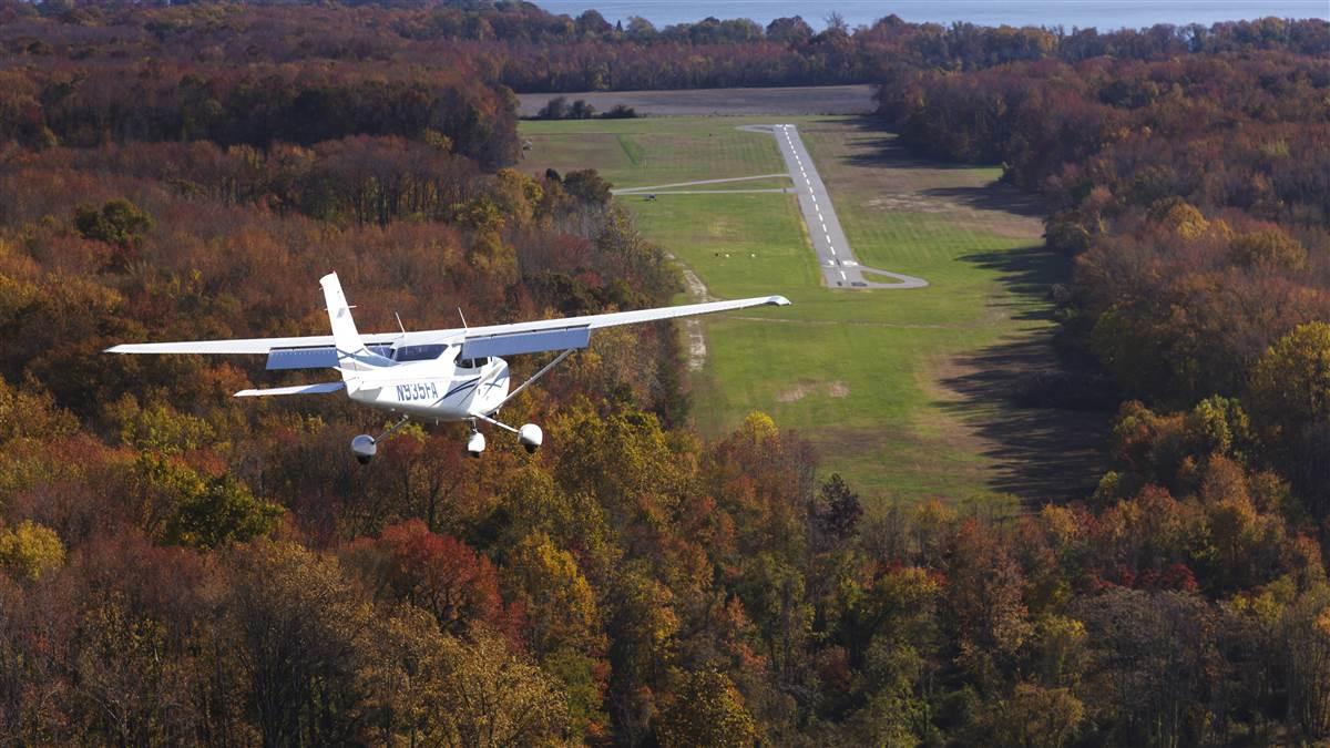 Landing at shorter strips requires some skill development, and the reward will be worth the challenge. Photography by Mike Fizer