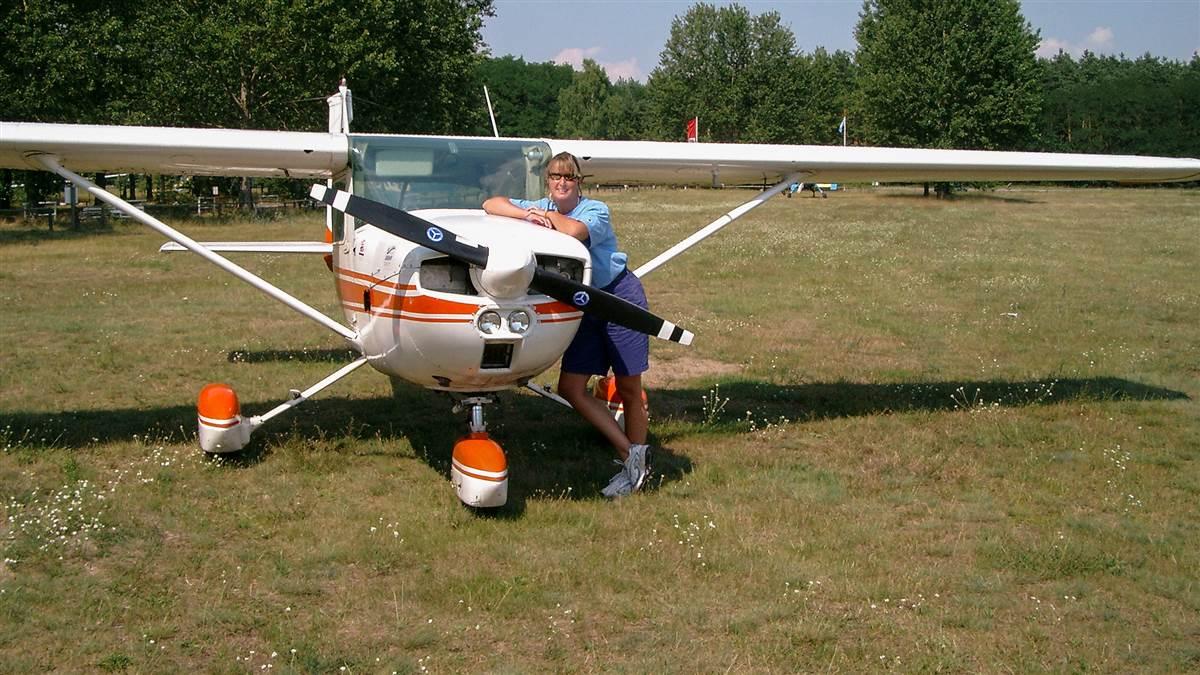 AOPA Air Safety Institute Senior Editor Pilar Wolfsteller trained and maintained proficiency at the same grass strip in Eggersdorf, Germany, where she first soloed, flying the same Cessna 152.