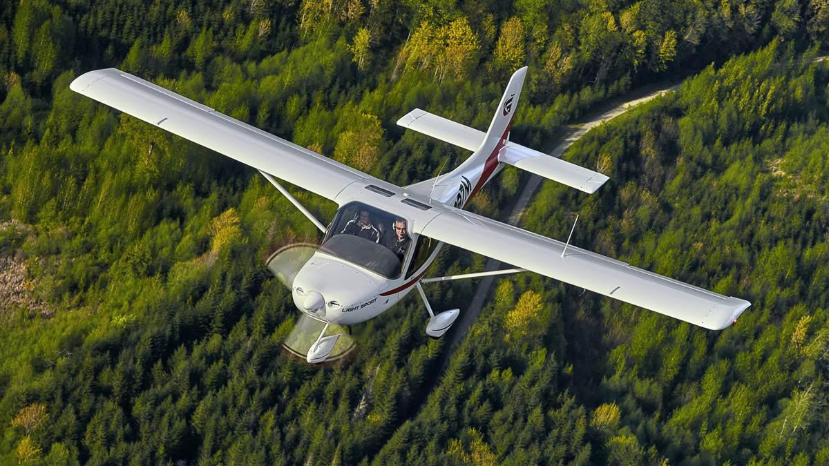 Merlin leaves the nest - AOPA