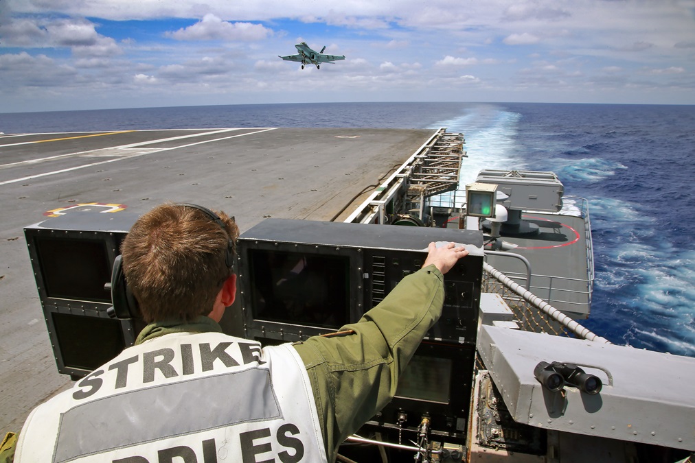 Landing on the 'USS George Washington'