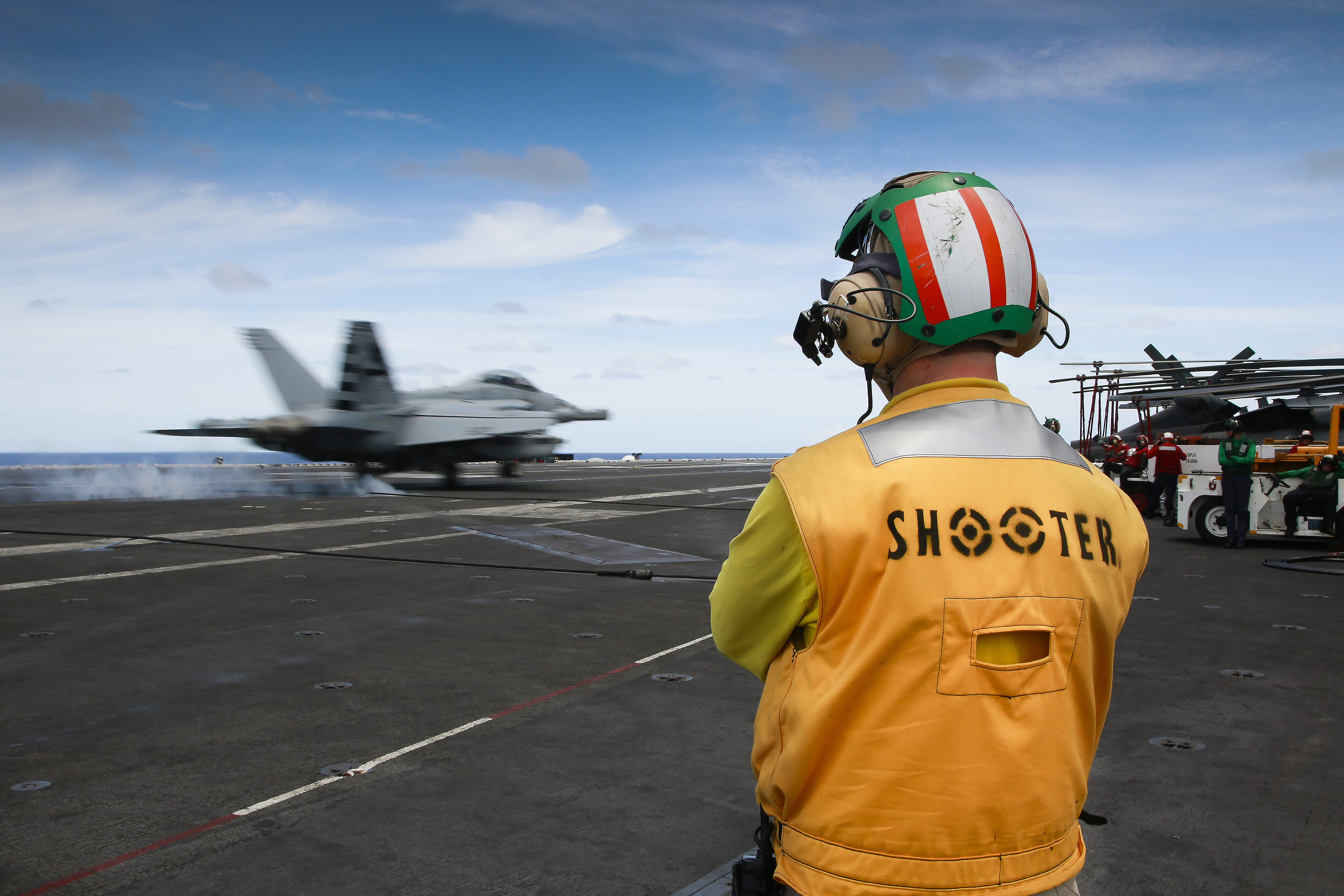 Landing on the 'USS George Washington'