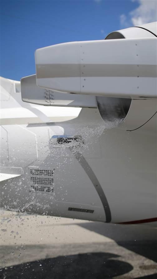 The final step of the rinse/wash procedure is to motor the engine so that internal components can dry.