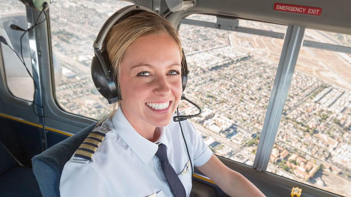 Goodyear Blimp Pilot: Taylor Deen - Aopa