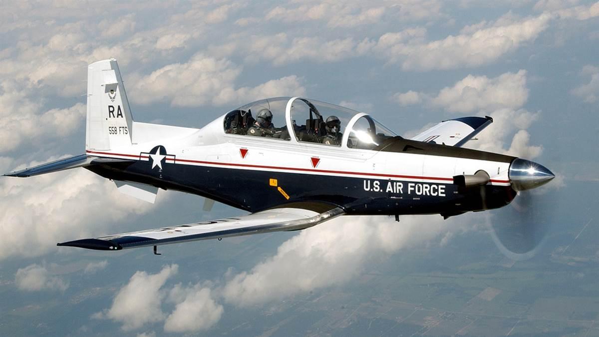 Textron Aviation is adding ADS-B to 255 U.S. Navy and Army T–6 Texan II trainers, at a cost of $31,373 per aircraft. The price includes updates to flight management system software, as well as to ground-based training systems. Courtesy U.S. Air Force
