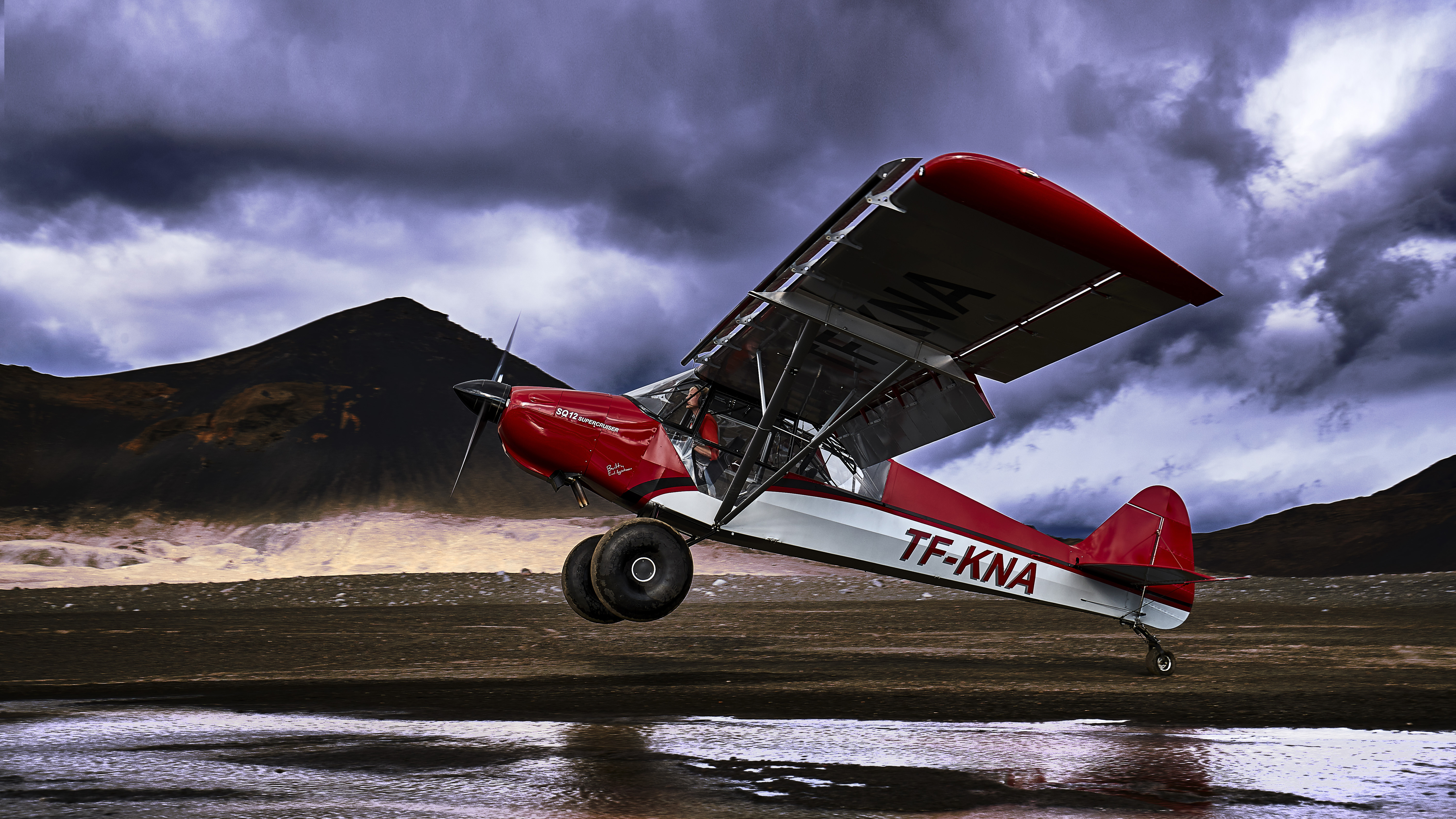Flying Iceland's glaciers and volcanoes