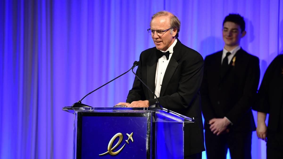 Bill Ayer accepts the 2018 Inspiration Award.